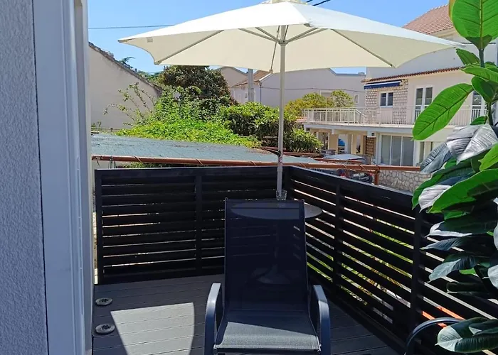 Apartamento & Biograd Paszman *